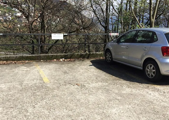 Small Views * Tenero-Contra